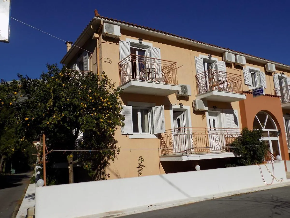 Afrodite Spacious Apartments! Agia Efimia 2*,  Griechenland