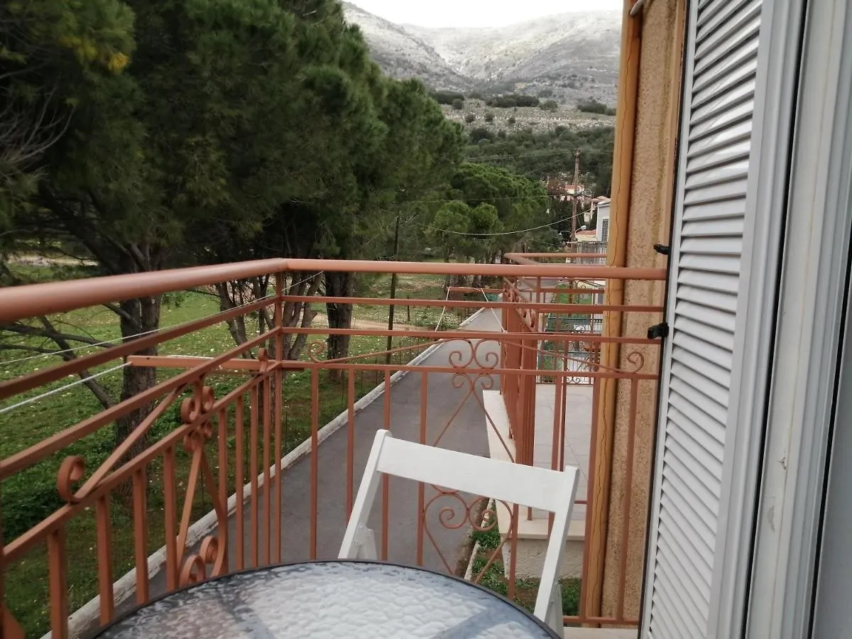 Afrodite Spacious Apartments! Agia Efimia