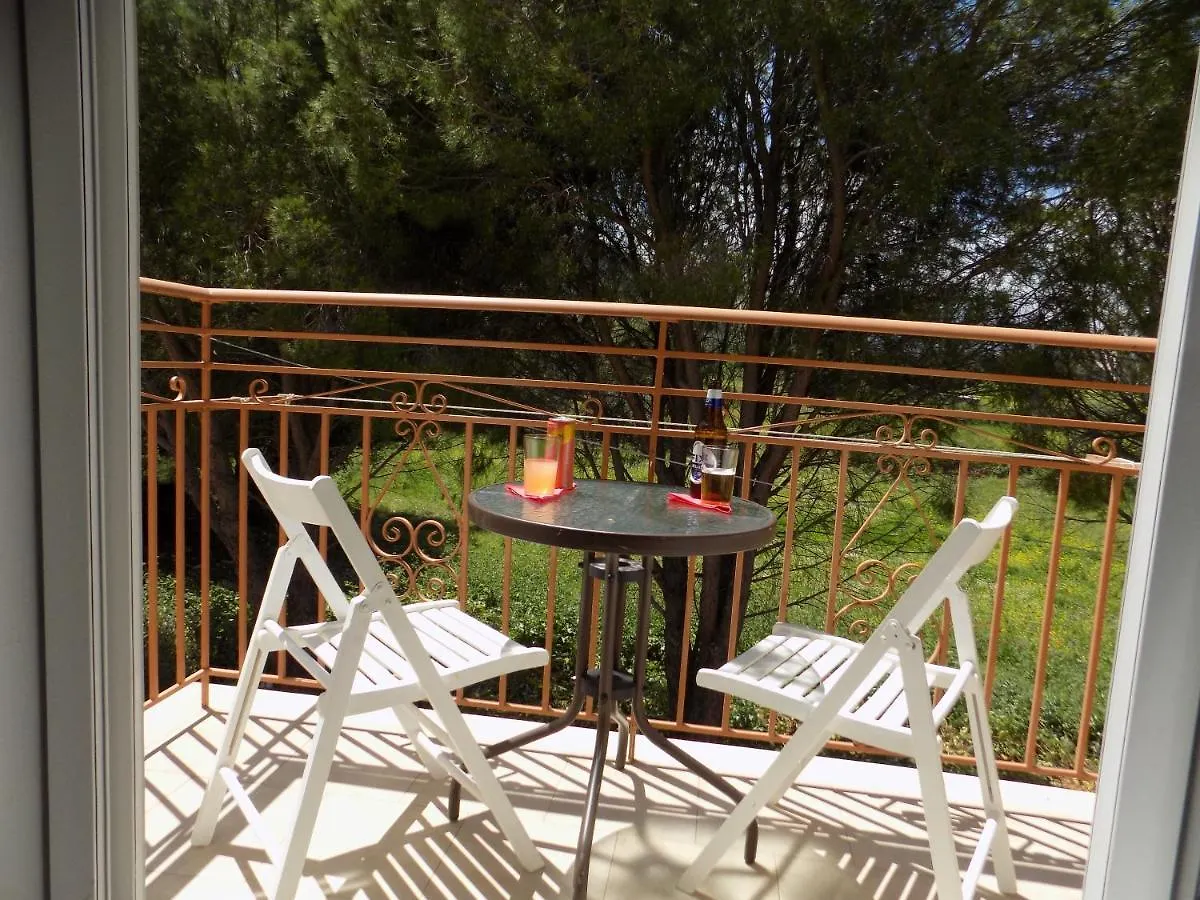 Afrodite Spacious Apartments! Agia Efimia Griechenland