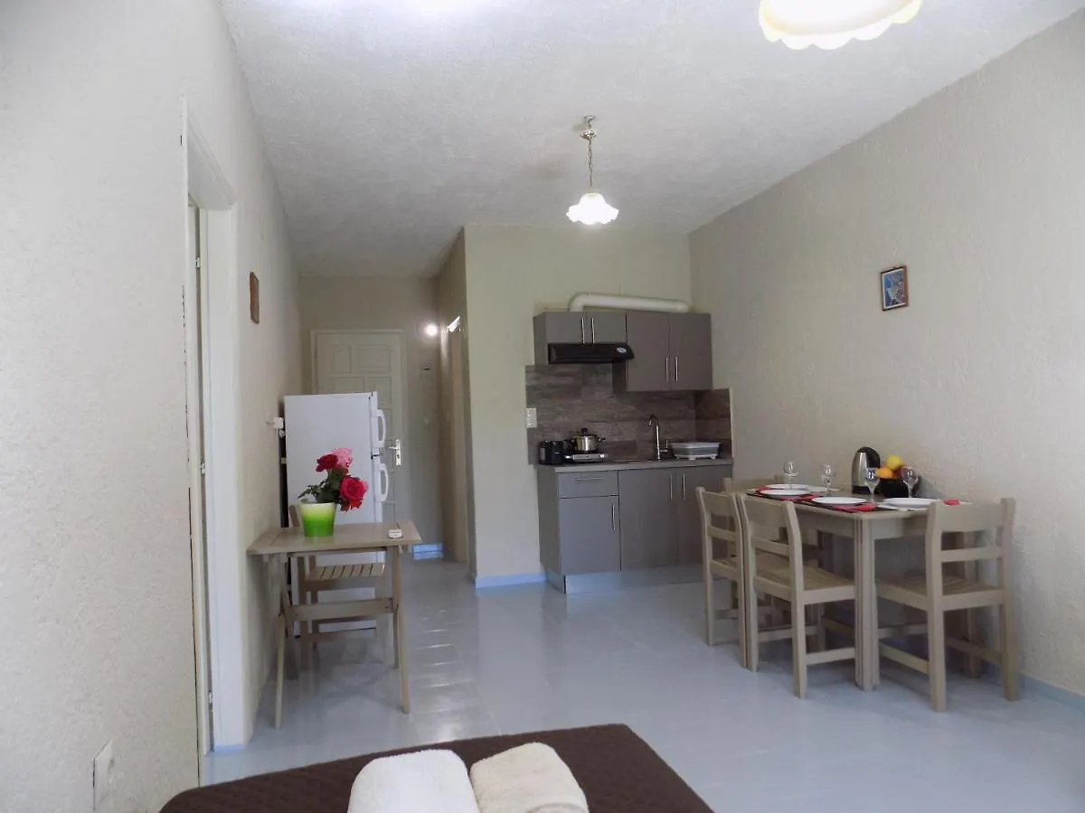 Afrodite Spacious Apartments! Agia Efimia