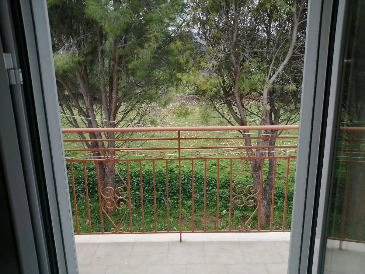 Afrodite Spacious Apartments! Agia Efimia 公寓式酒店