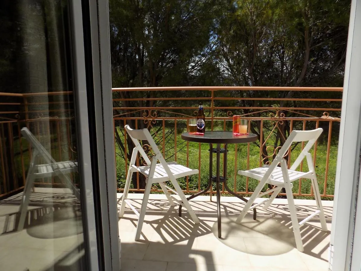 Afrodite Spacious Apartments! Agia Efimia 公寓式酒店