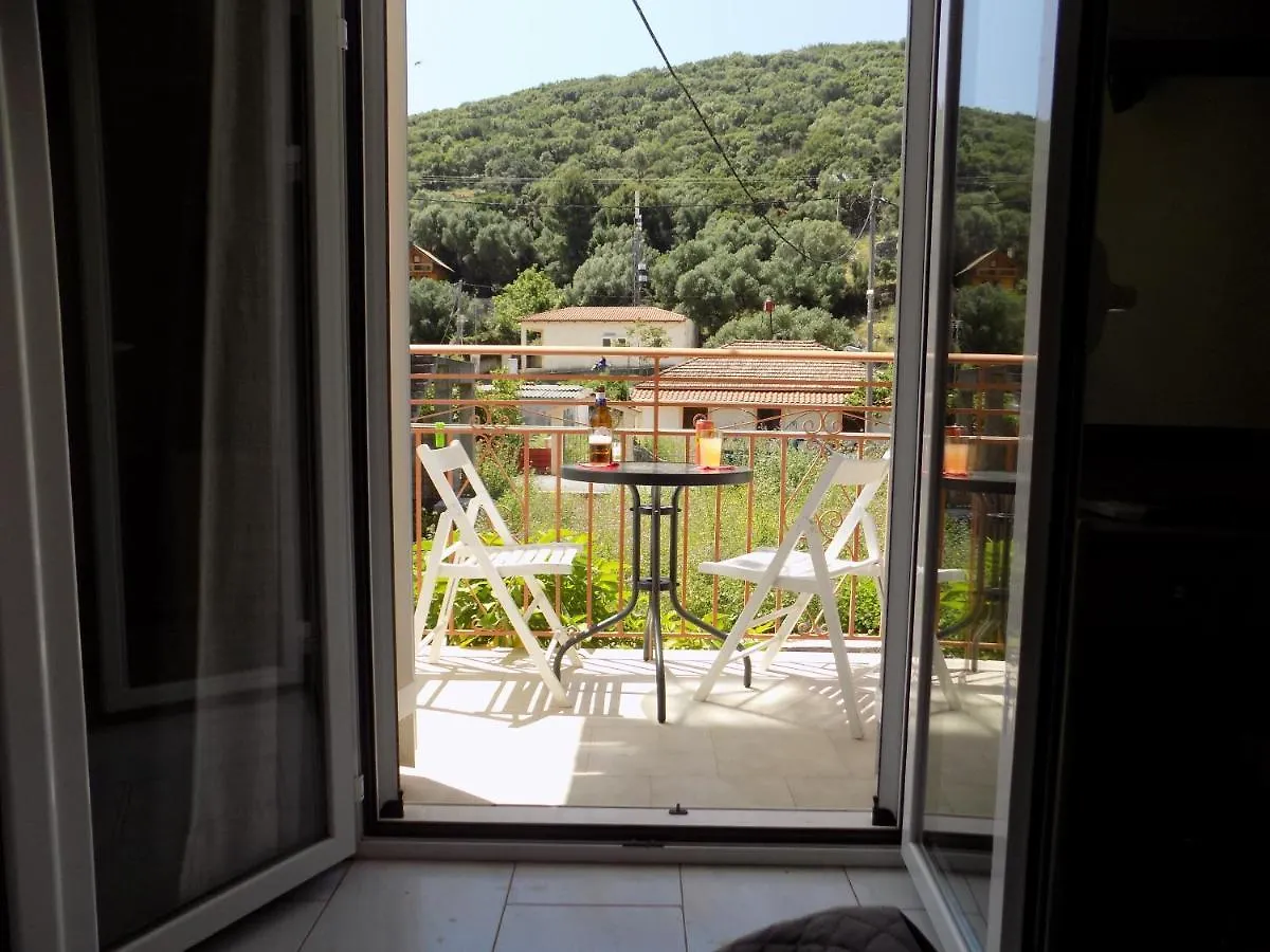 Afrodite Spacious Apartments! Agia Efimia 2*,  希腊